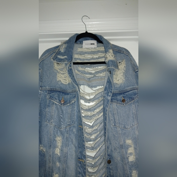 Fashion Nova Distressed Jean Jacket - Picture 2 of 10